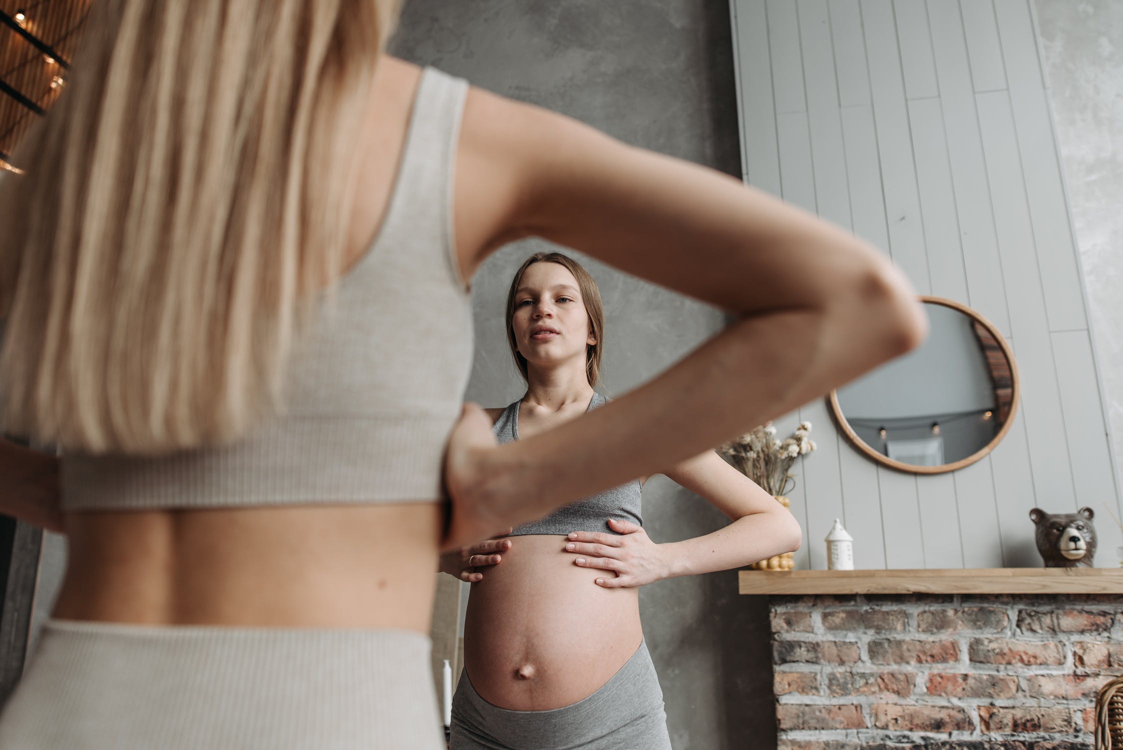 5 Simple Safe Pregnancy Exercises For Every Trimester By Stephanie Newkirk