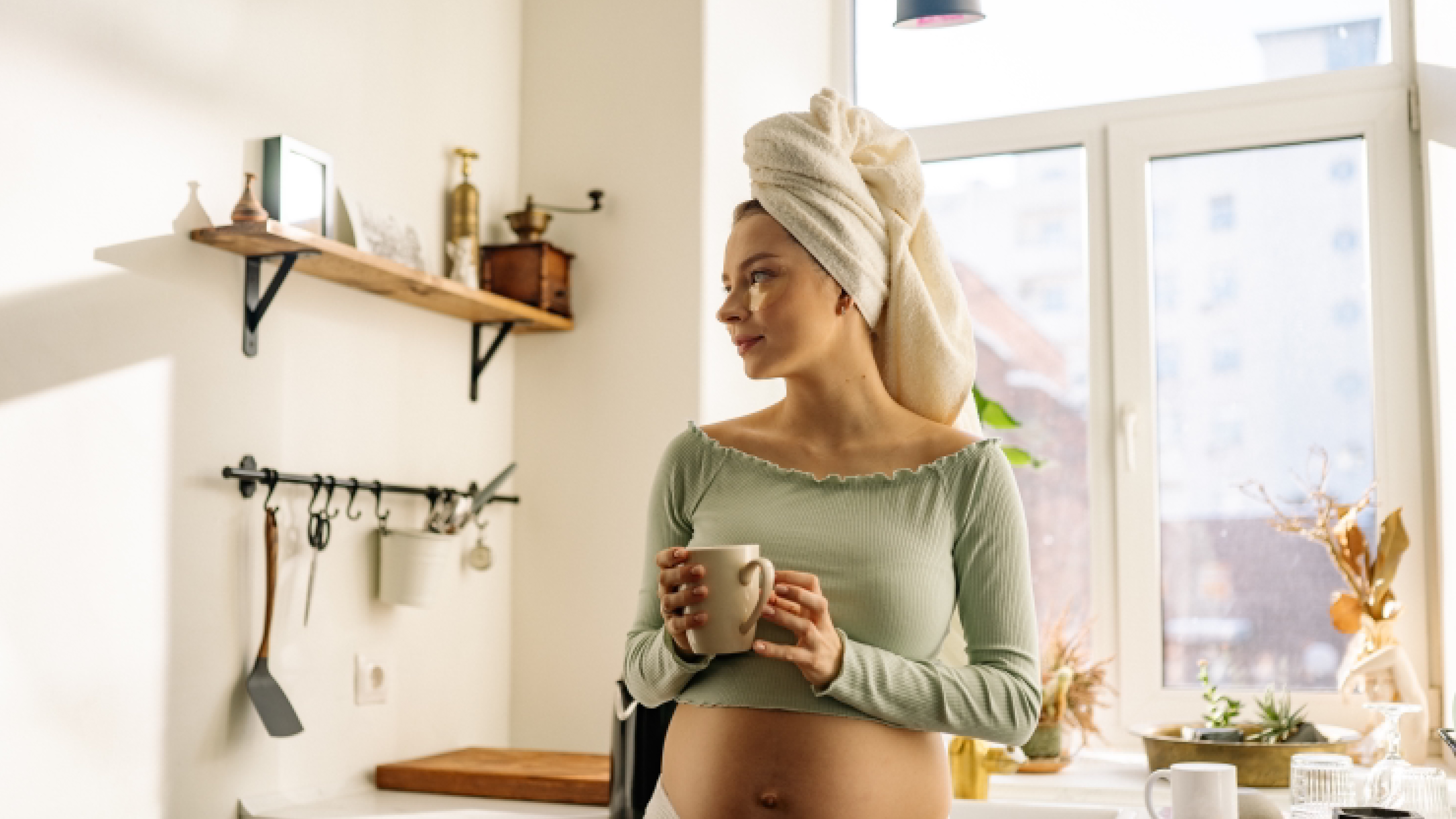 10 Tips To Help Prepare Mind, Body & Soul For Pregnancy While Working By Michelle Baynham