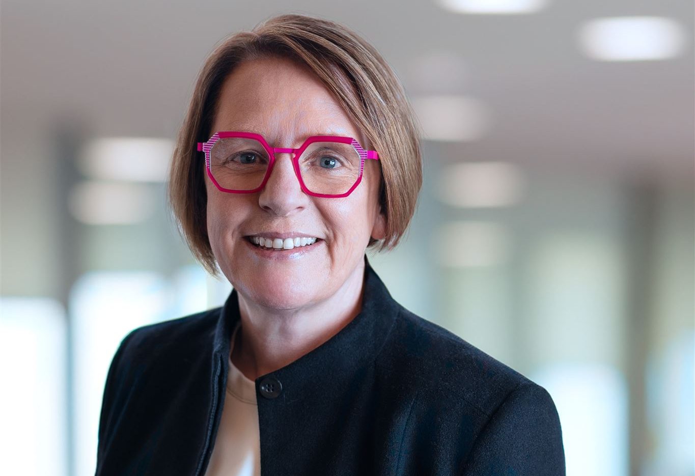 The Art of Decision Making: Tips For Women iIn Leadership Roles By Denise Flavin, HR Business Partner at Totalmobile